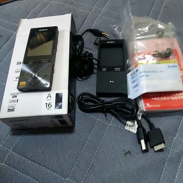 ウォークマン美品 SONY（ソニー） ウォークマン WALKMAN ZXシリーズ ブラック[64GB] NW