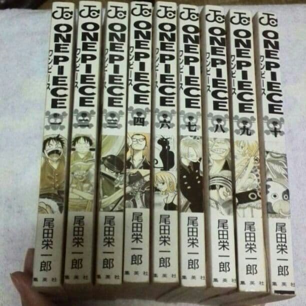 ワンピース！1~10巻  と、思いきや５巻が抜けてる( ˊᵕˋ ;) 12月4日(水)発売！『ONE PIECE magazine 特集：ゆるいONE PIECE