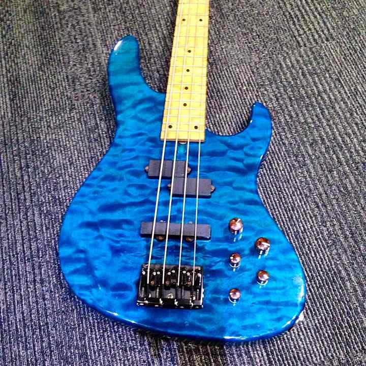 40万Crews Maniac Sound フェンダージャズ ベース クルーズ - メルカリ