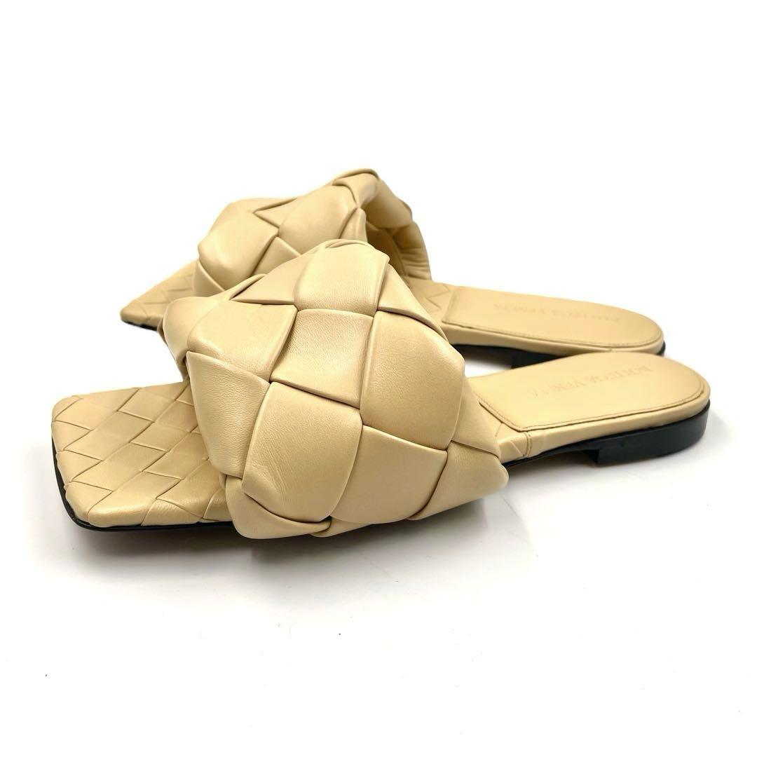 《未使用品》ボッテガヴェネタ サンダル イントレチャート 本革 ベージュ系 36