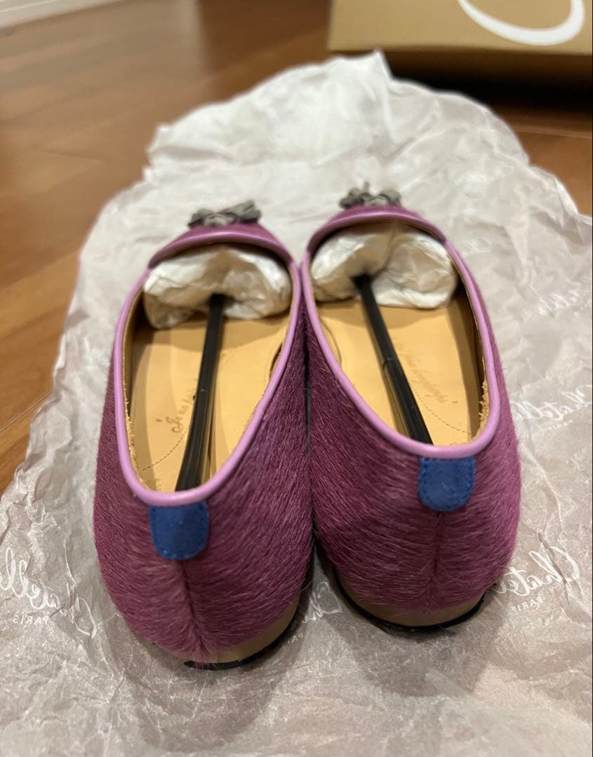 シャテル　パンプス　タッセル付き　ヘアカーフ　紫　24.5cm