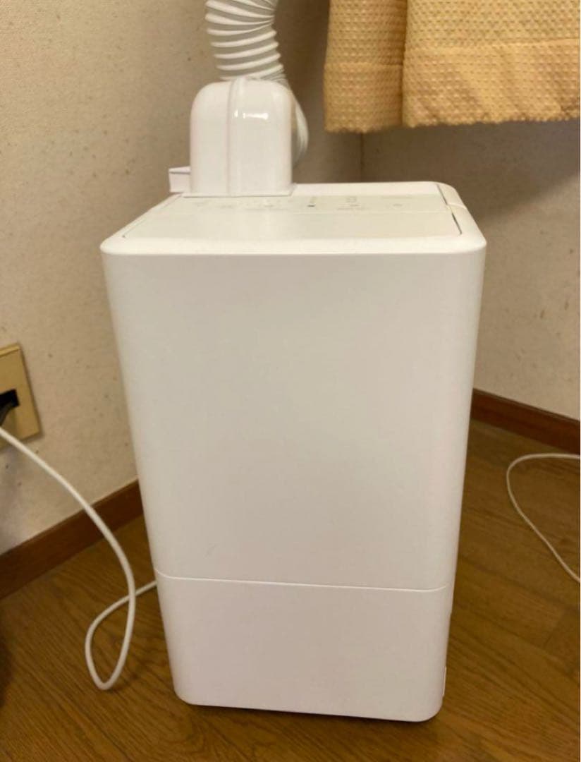 【美品・値下げ】アイリスオーヤマ　コンパクトクーラー（冷風・除湿・送風） IRIS OHYAMA（アイリスオーヤマ） (工事不要) ポータブルエアコン