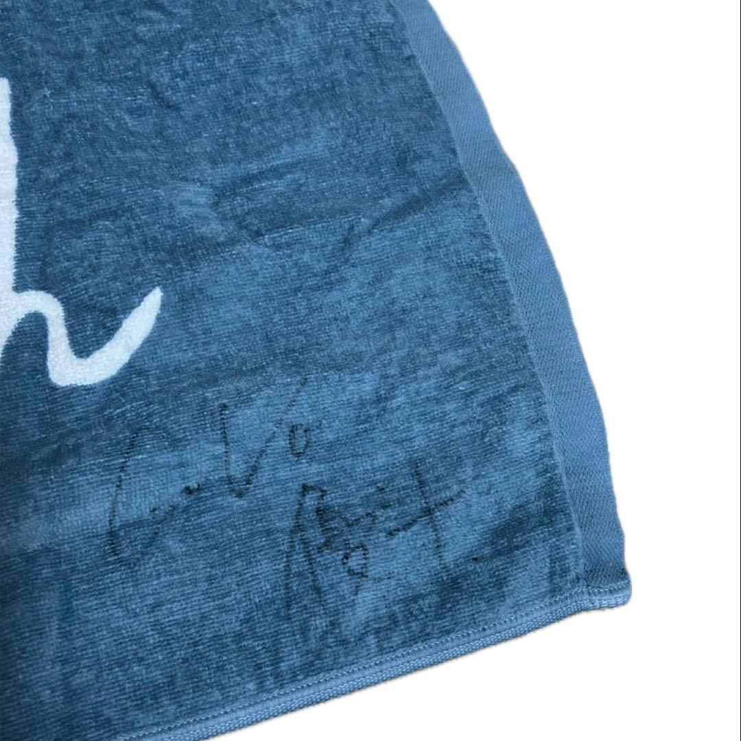 BlueMash サイン入りタオル - メルカリ