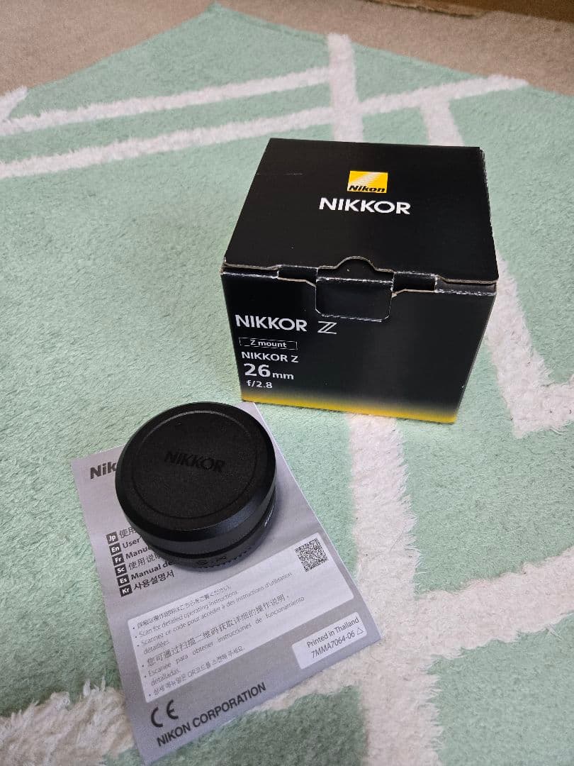 NIKKOR Z 26mm f/2.8 単焦点レンズ フード、元箱、説明書付き Amazon | Nikon 単焦点レンズ NIKKOR Z 26mm f/2.8 Zマウント フル