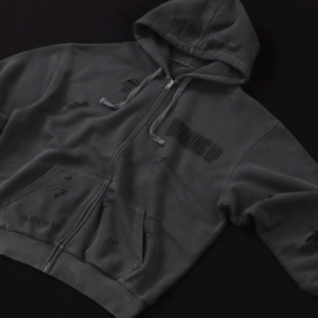 meovv ミャオ burning up パーカー 新品未開封品 トレカなし - メルカリ