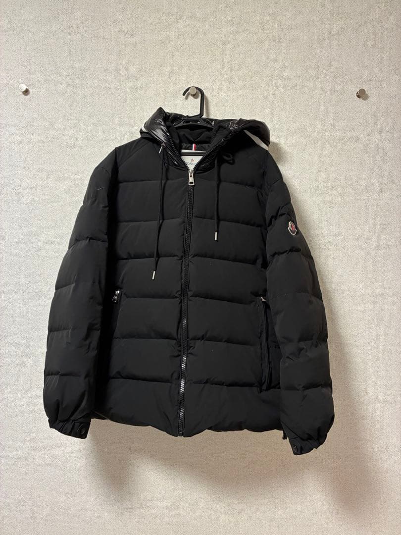 モンクレールのダウンジャケット ヨドバシ.com - MONCLER モンクレール H2 093 1A000 79 68950 999
