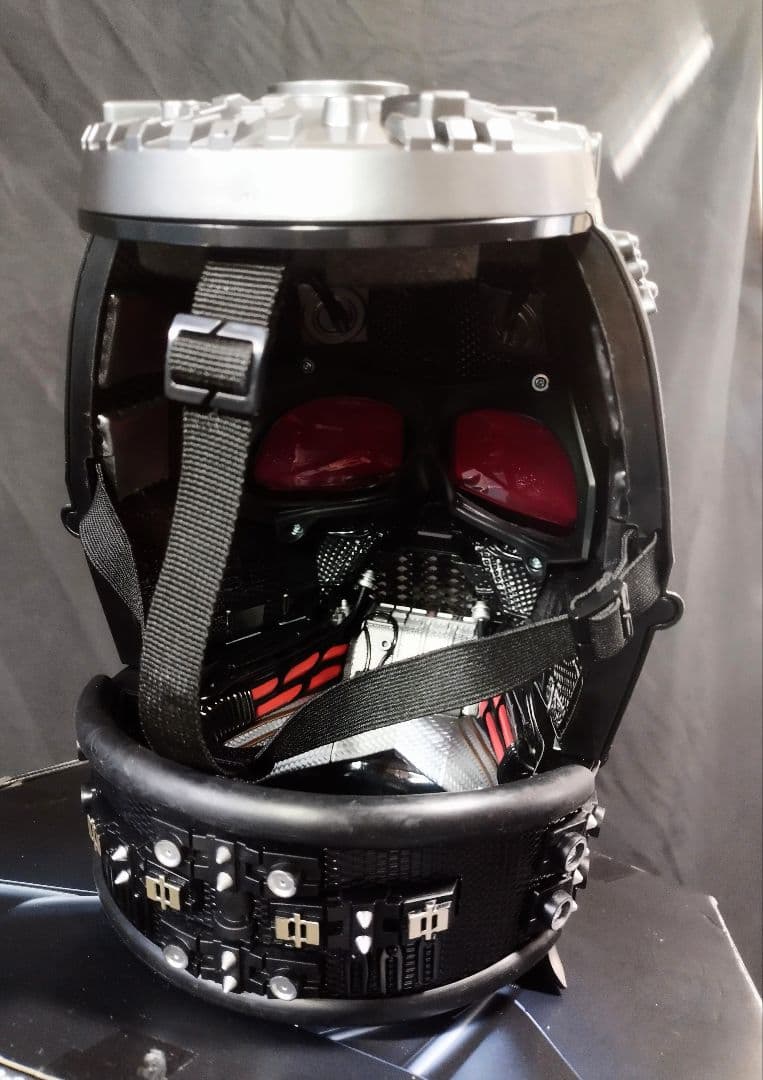 ☆特別割引中！ハズブロ ブラックシリーズ ダースベイダー ヘルメット