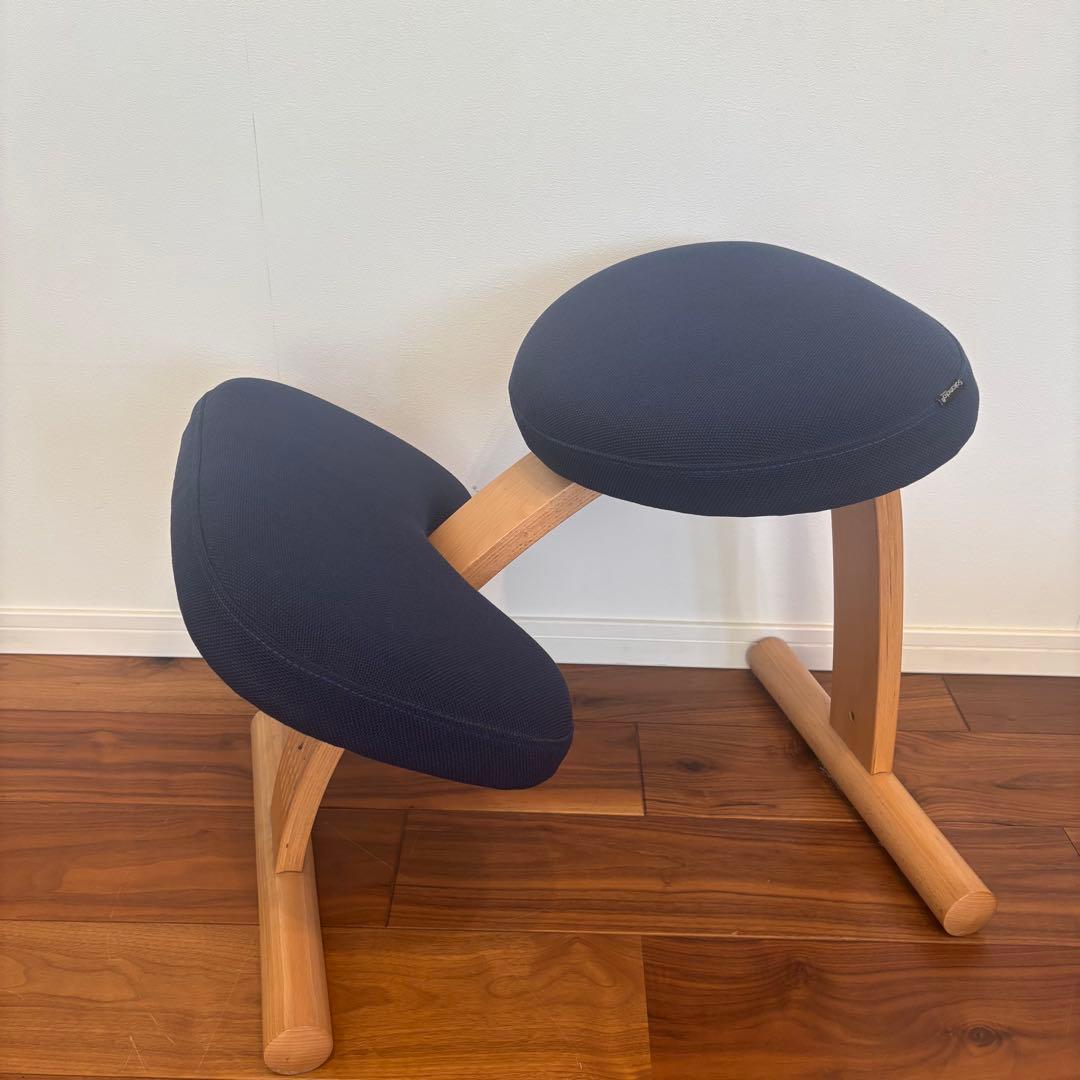 極美品 バランスイージー バランスチェア ネイビー サカモトハウス