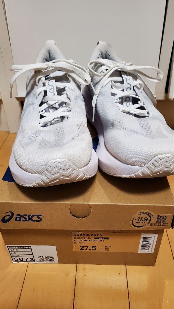 asics NOVABLAST 5 ホワイト/ピードモントグレー 27.5cm
