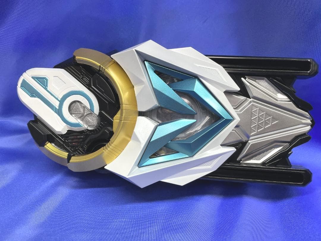 仮面ライダーゼロワン ゼイン風ドライバー（重塗装＆発光）＆プログ