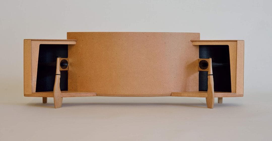 ワイヤレススピーカー　パラゴン1/8 （Bluetooth 充電池電源内蔵） Amazon.co.jp: パラゴンを1/8サイズで再現したスピーカー 「iGON 12x