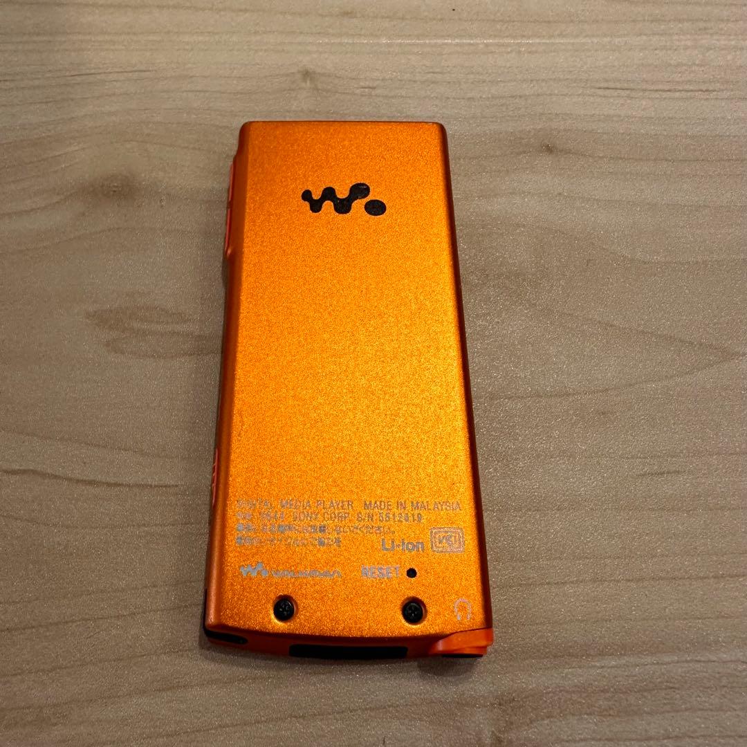 ソニー SONY ウォークマン オレンジ NW 電子機器 音楽 充電器付 - メルカリ