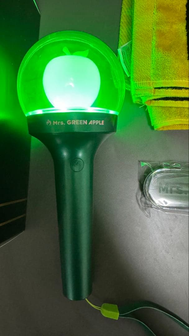 Mrs. GREEN APPLE ペンライト、タオル、フォークセット、バッチ Mrs