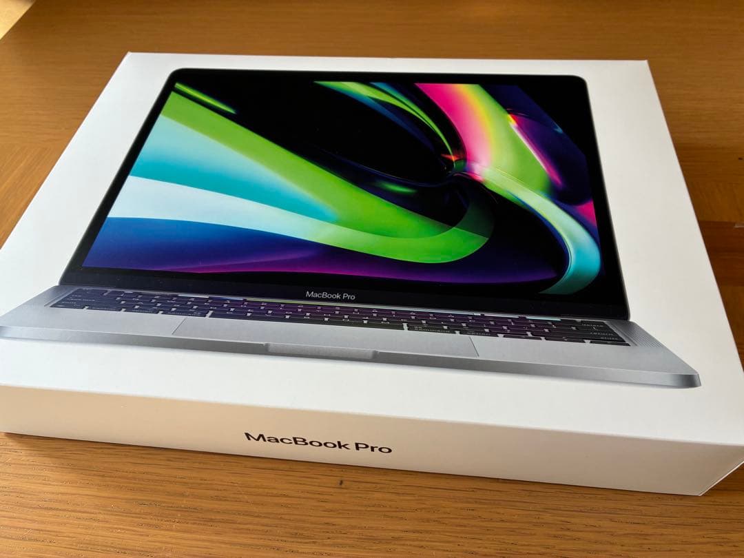 ジャンク】MacBook Pro シルバー 本体と充電器 - メルカリ