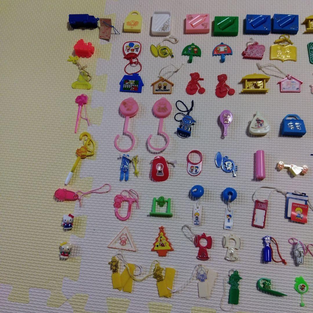 サンリオおまけ非売品 昭和レトロ100個以上 - メルカリ