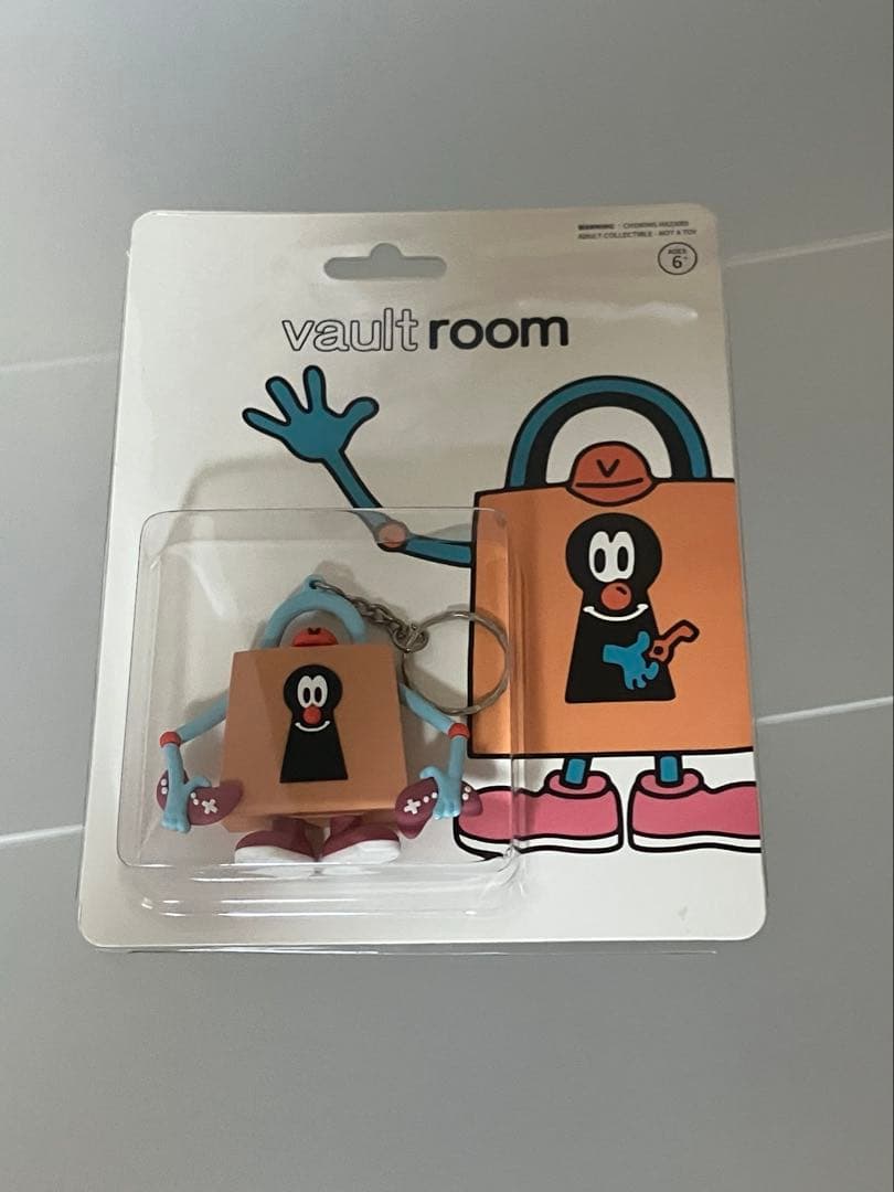VAULTROOM KEY CHAIN【ボルトルーム】 - メルカリ