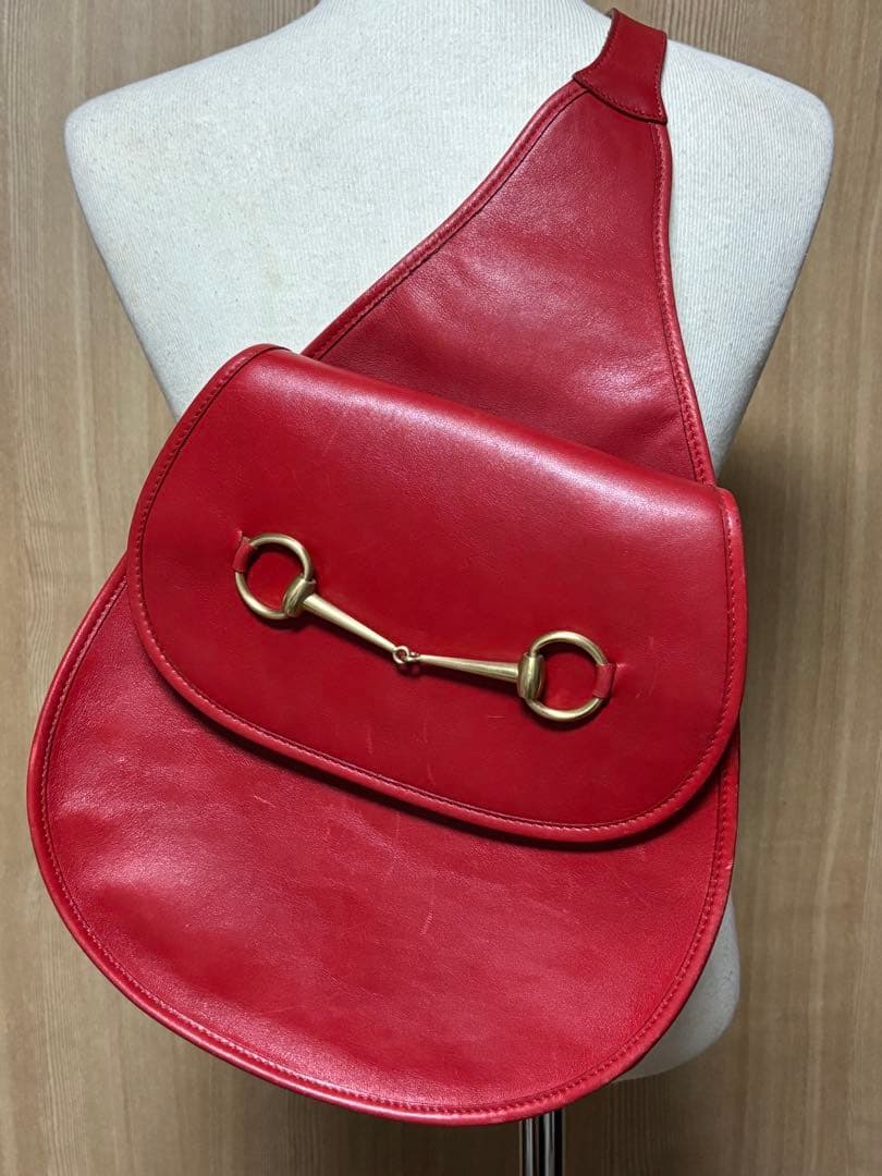グッチ　GUCCI オールドグッチ　ホースビット　ボディバッグ　赤　本物 GUCCI】【ヴィンテージ】グッチ『ホースビット スエード ワン