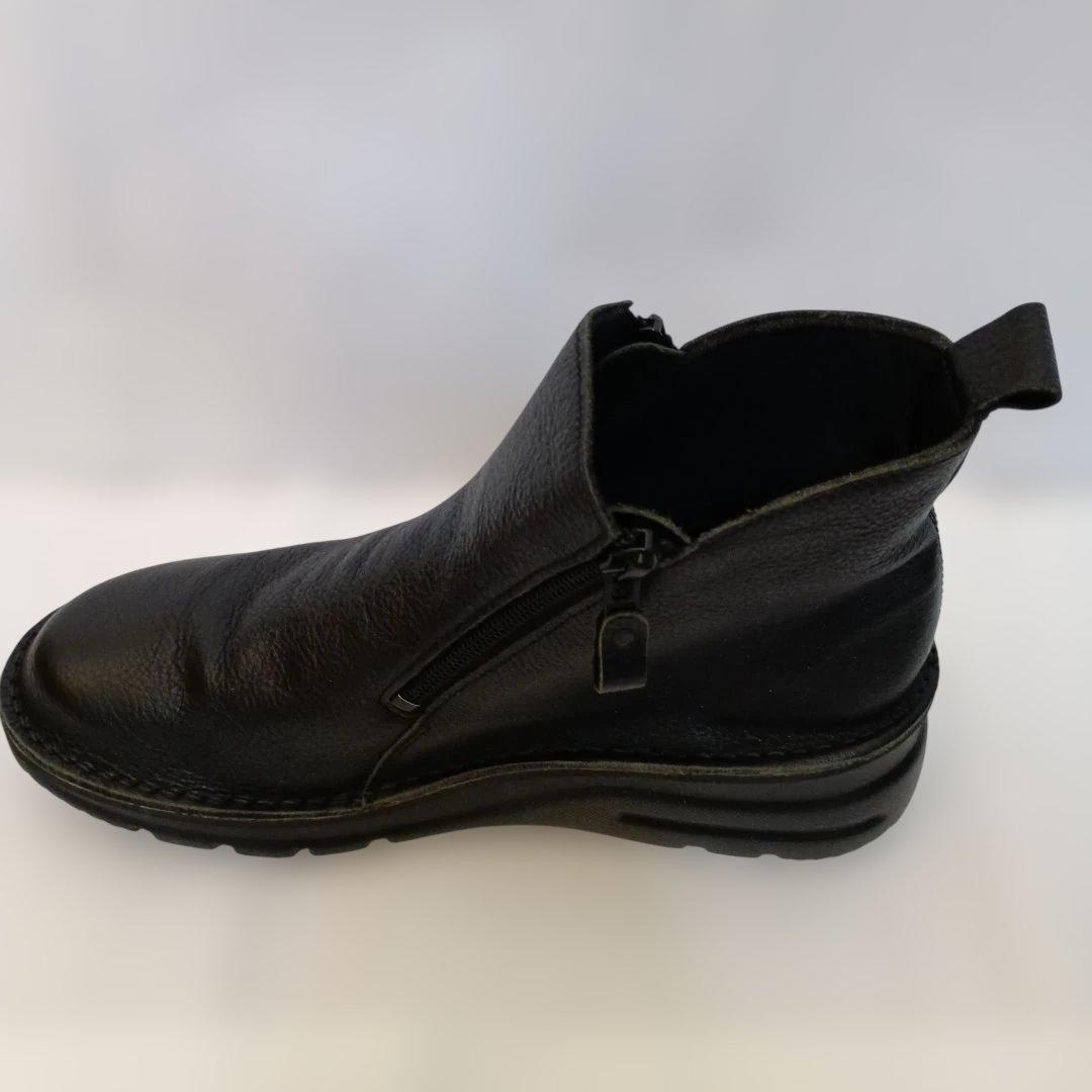 黒いレザーショートブーツ ジッパー付き 24.5cm 新品未使用