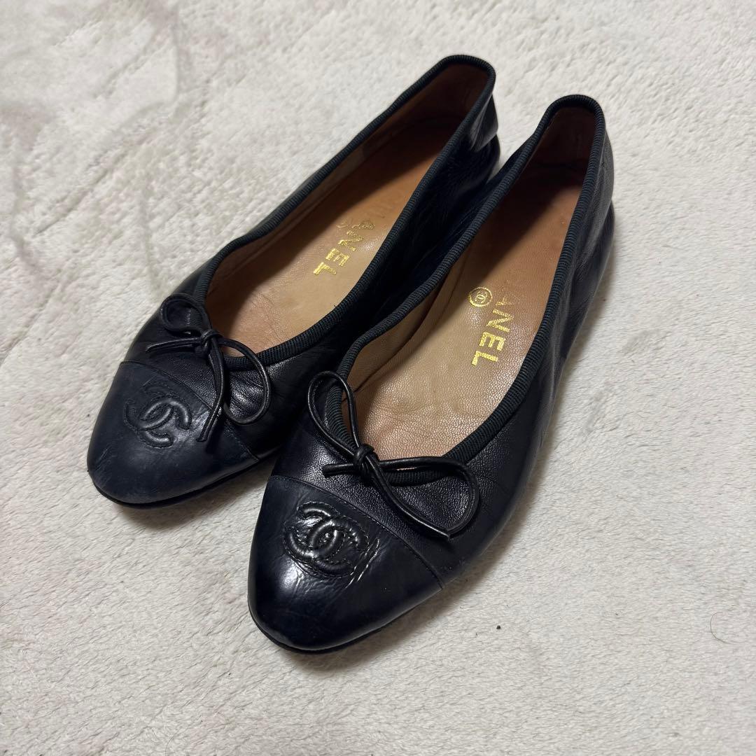 CHANEL シャネル　黒　ブラック　レザー　ココマーク　22.5cm