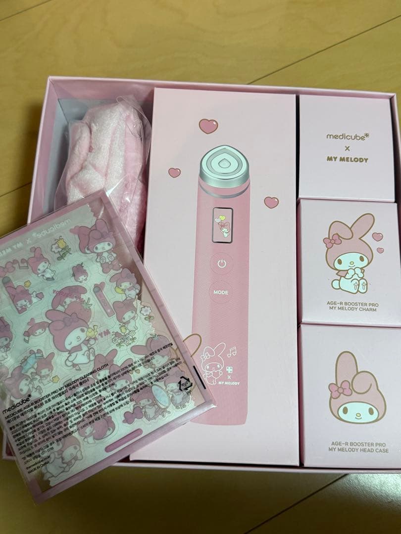 Medicube マイメロディ ブースタープロ 美顔器 - メルカリ