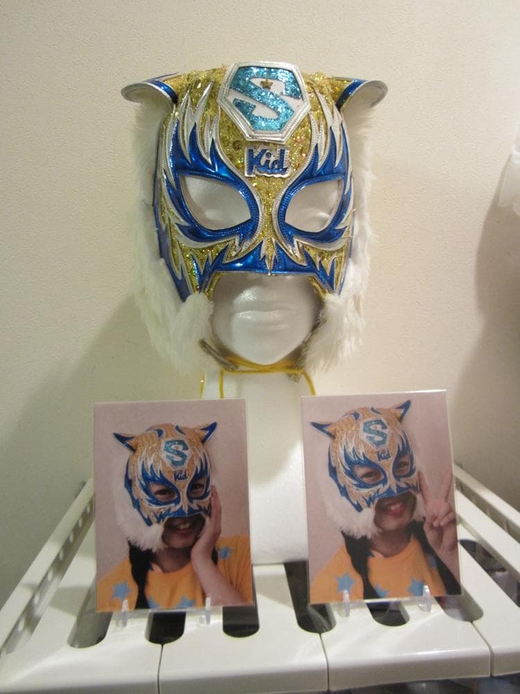 スターダム スターライト・キッド 直筆サイン入り 試合使用マスク 初期タイプ スターダム スターライト・キッド 直筆サイン入り 試合使用マスク 初期