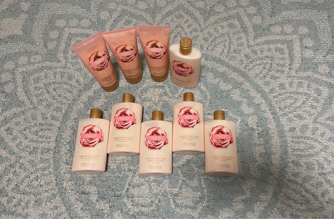 ヴィクトリアシークレット　ボディクリーム　ボディローション　ローズ　ムスク Amazon | Victoria's Secretヴィクトリアシークレット ココナッツ