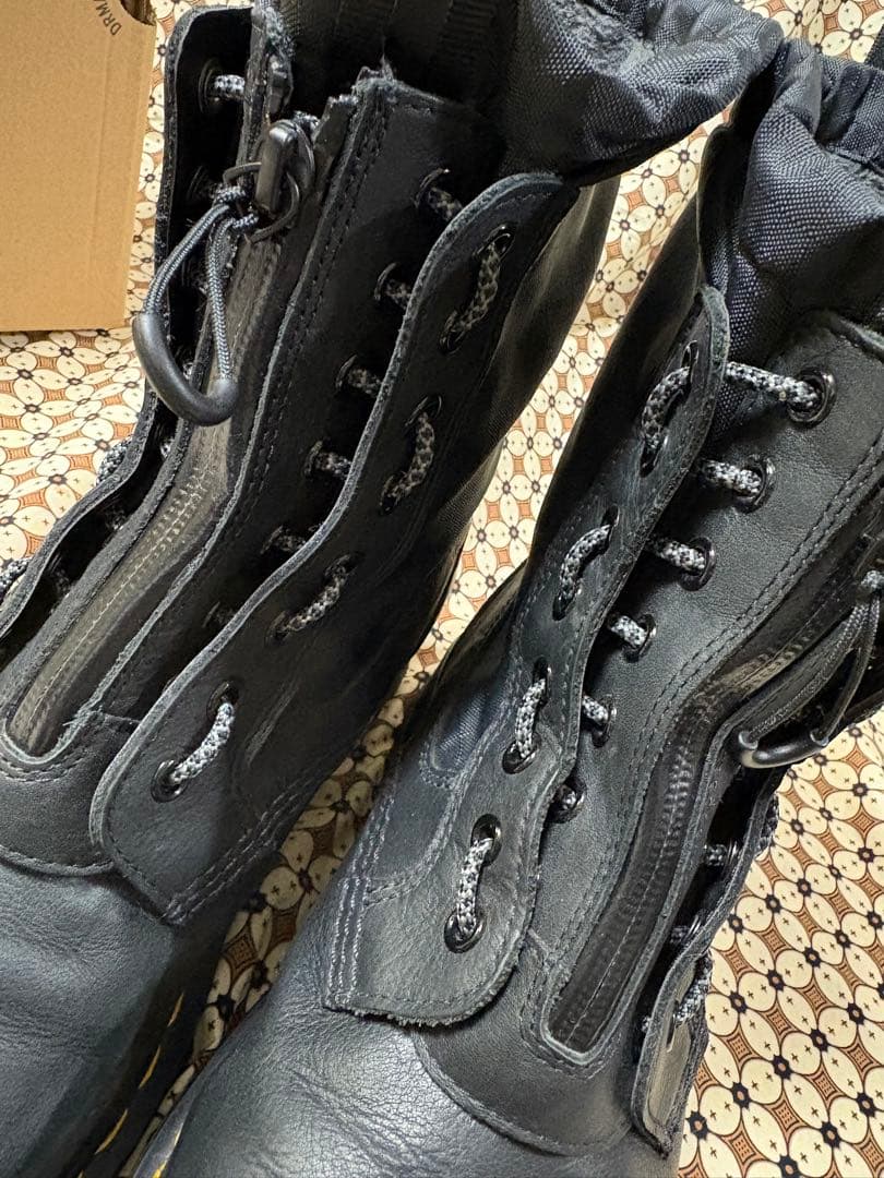 ドクターマーチンAir Wait 1460 Trinity 黒 UK8