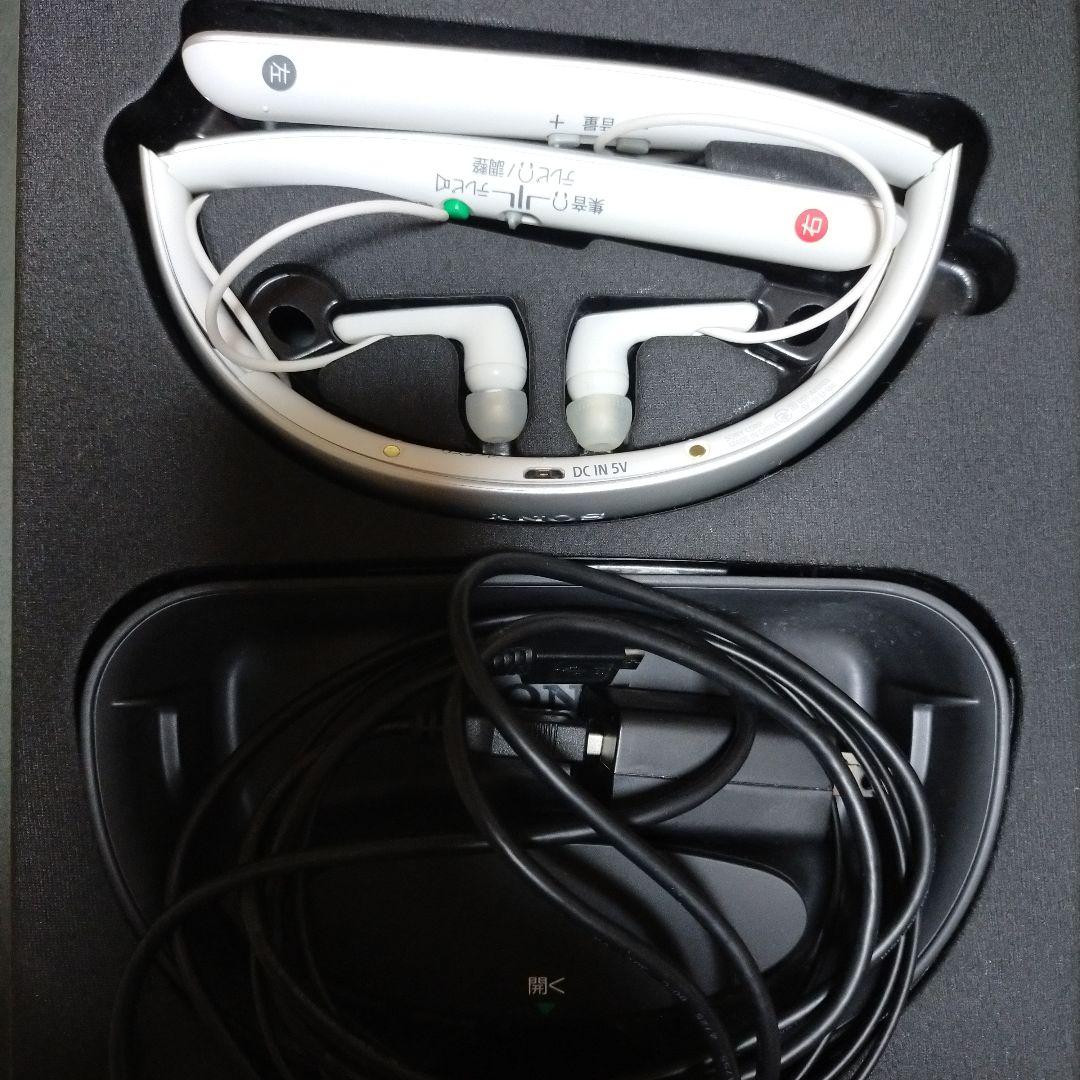 ソニー　SMR-10 ホワイト ネックスピーカー 充電ケーブル付き Amazon.co.jp: ソニー(SONY) 首かけ集音器/テレビ用スピーカー SMR-10