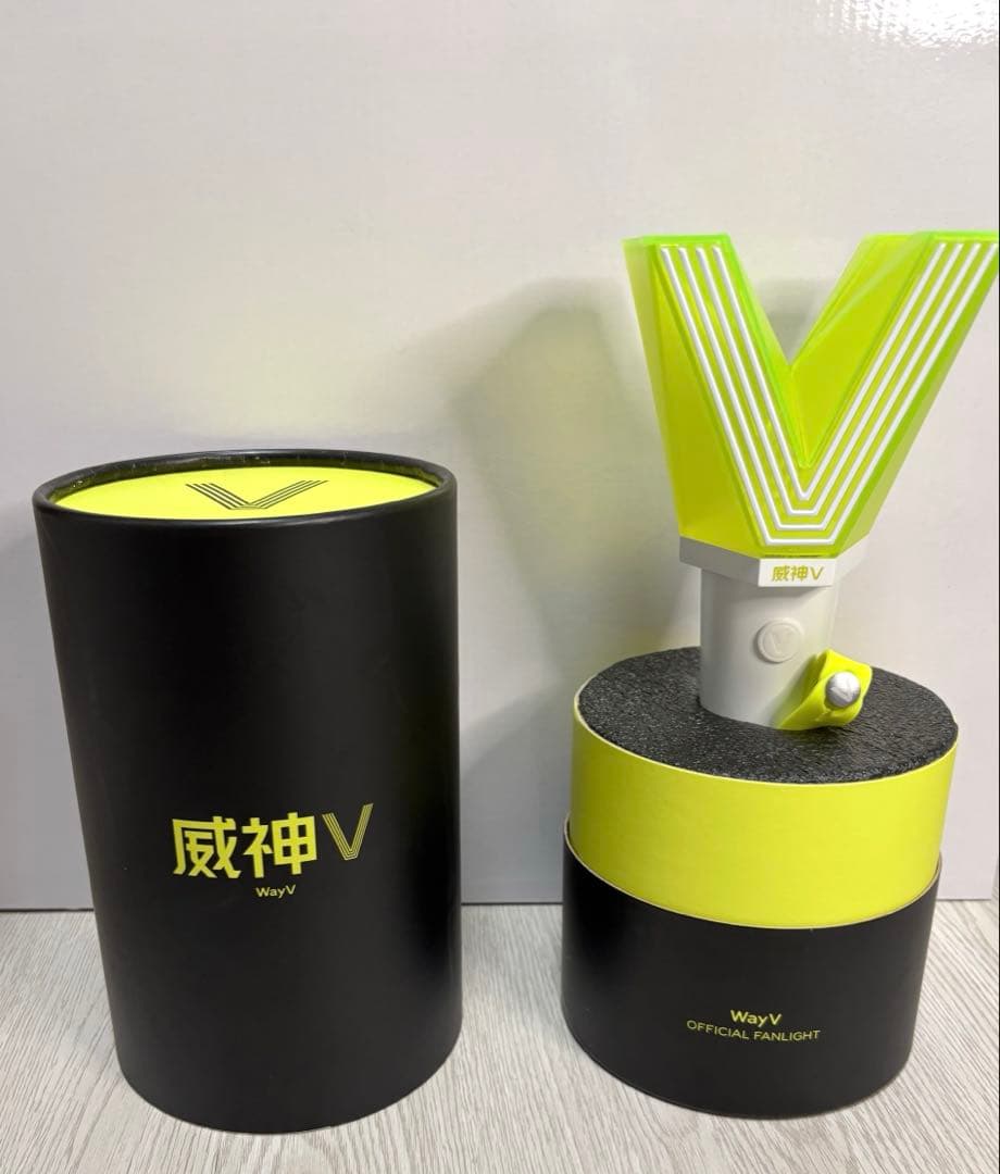 WayV ペンライト awaken the world セット 20528-WayV-Album-Vol.-1-Awaken