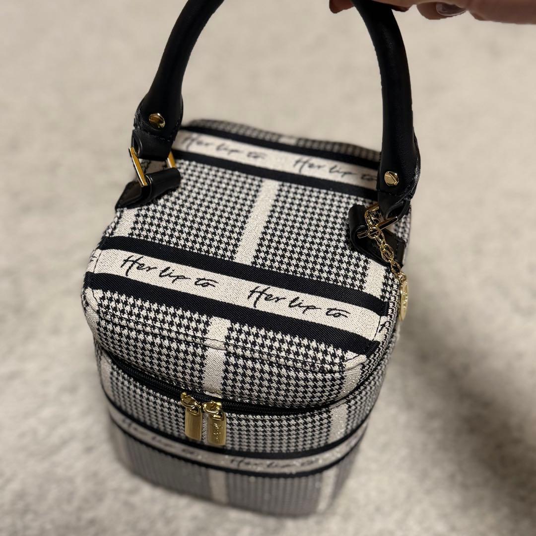 Herlipto Jacquard Vanity Bag Silver - メルカリ