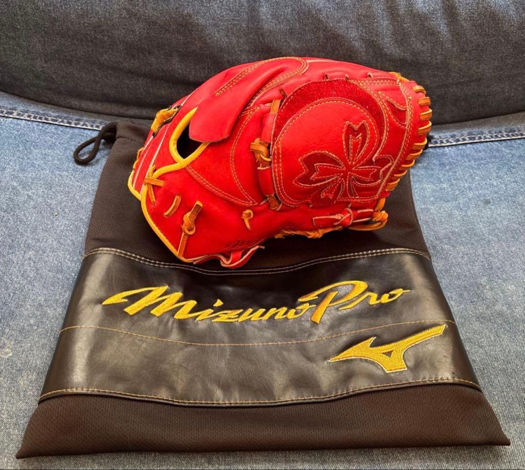 Mizuno Pro 軟式グローブ レッド Mizuno Pro Red Cream 11.5 Inch Baseball Glove Right Hand Throw