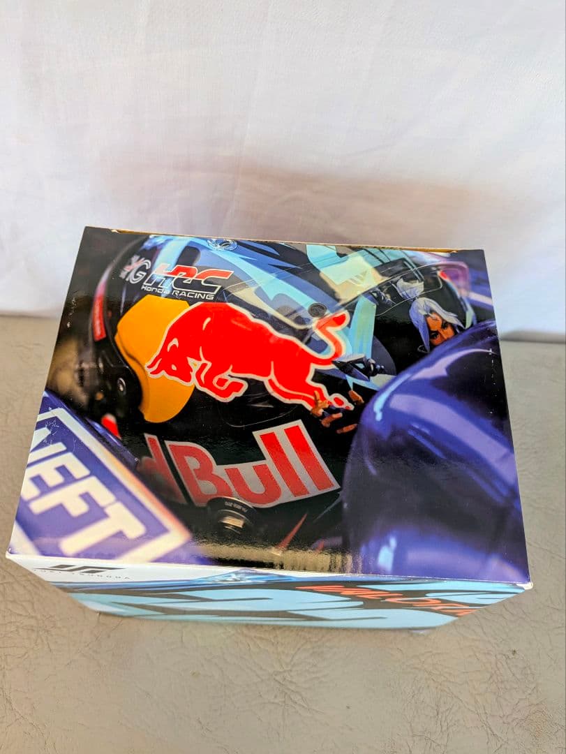 角田裕毅 ヘルメット1/2 サイン入 F1 レーシングブルズHONDA おまけ付