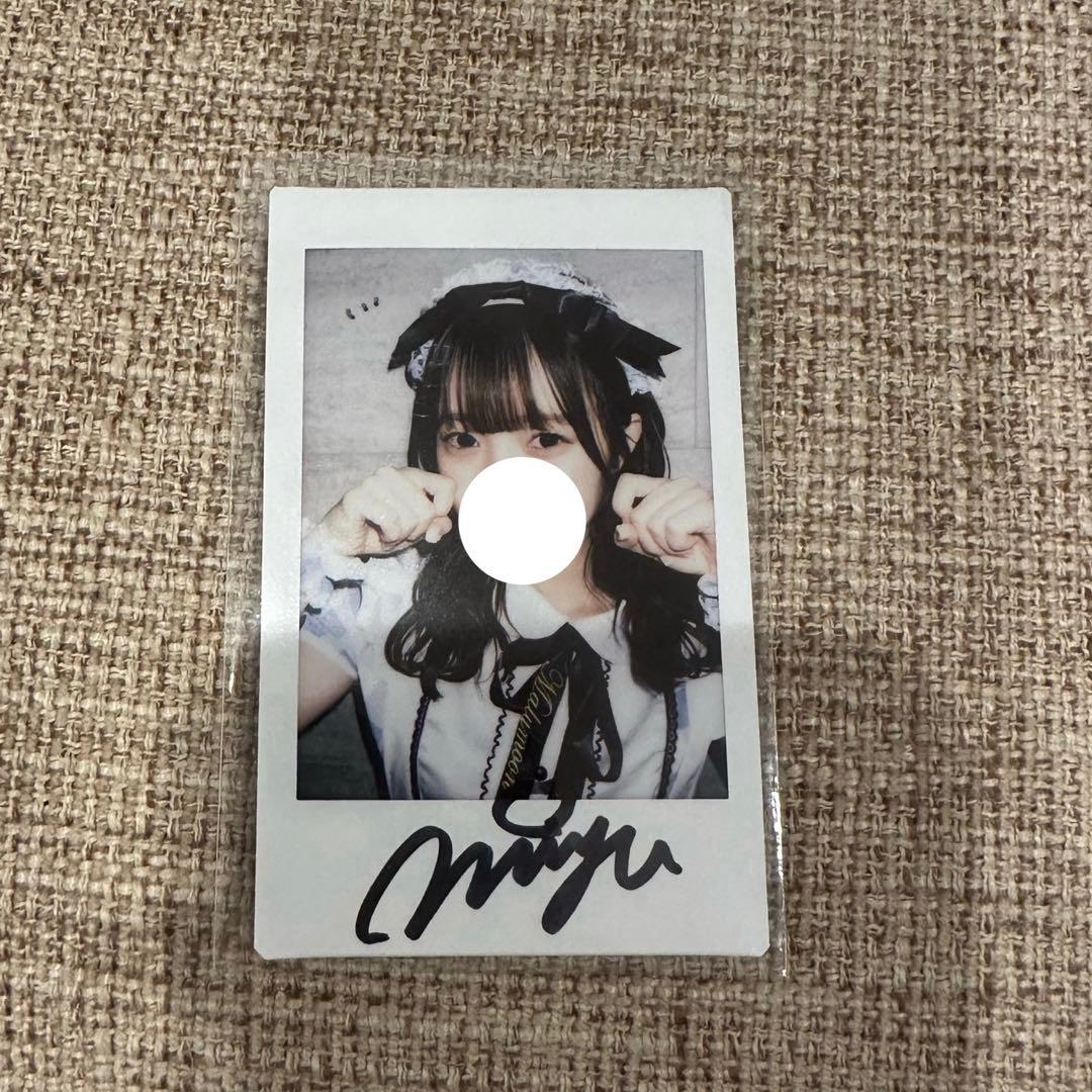 梅田みゆ チェキ サイン入り - メルカリ