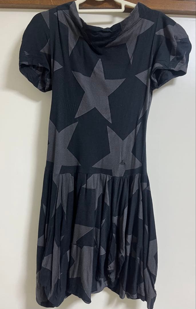 ヴィヴィアンウェストウッド　レットレベル　星柄ワンピース ヴィヴィアンウェストウッド レットレベル 星柄ワンピース