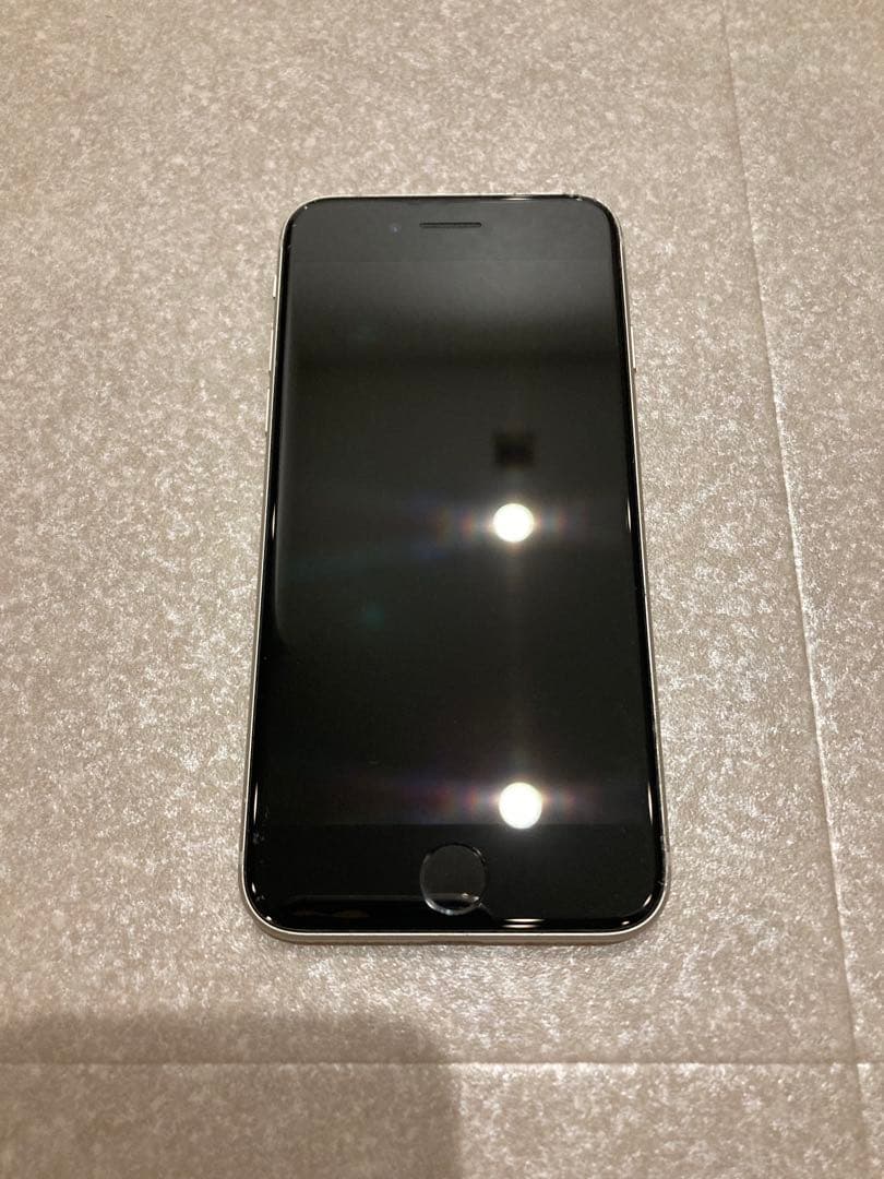 Apple iPhone SE 3 64GB ホワイト 本体 simロックなし