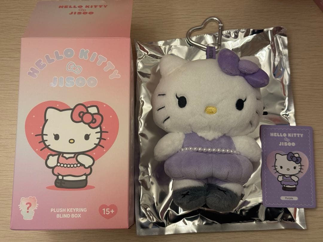 BLACKPINK JISOO ジス ハローキティ コラボ パープル - メルカリ