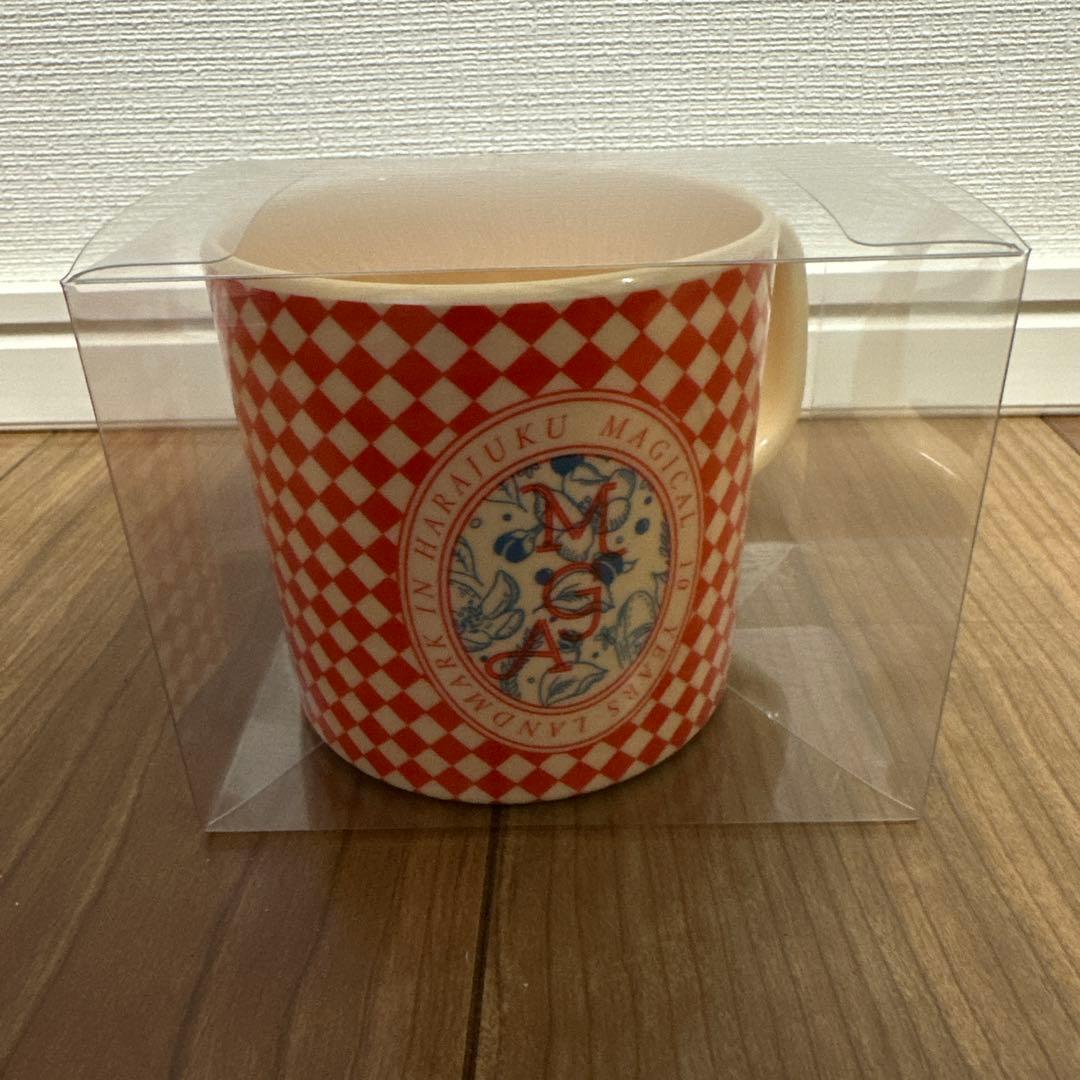 Mrs. GREEN APPLE ミセスグリーンアップル メラミンマグ レッド - メルカリ