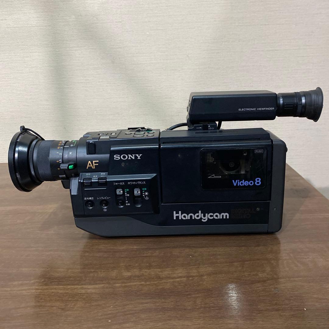 ジャンクCCD-V50 SONY 8mmビデオカメラ 326. Hi8 ケース付 - メルカリ
