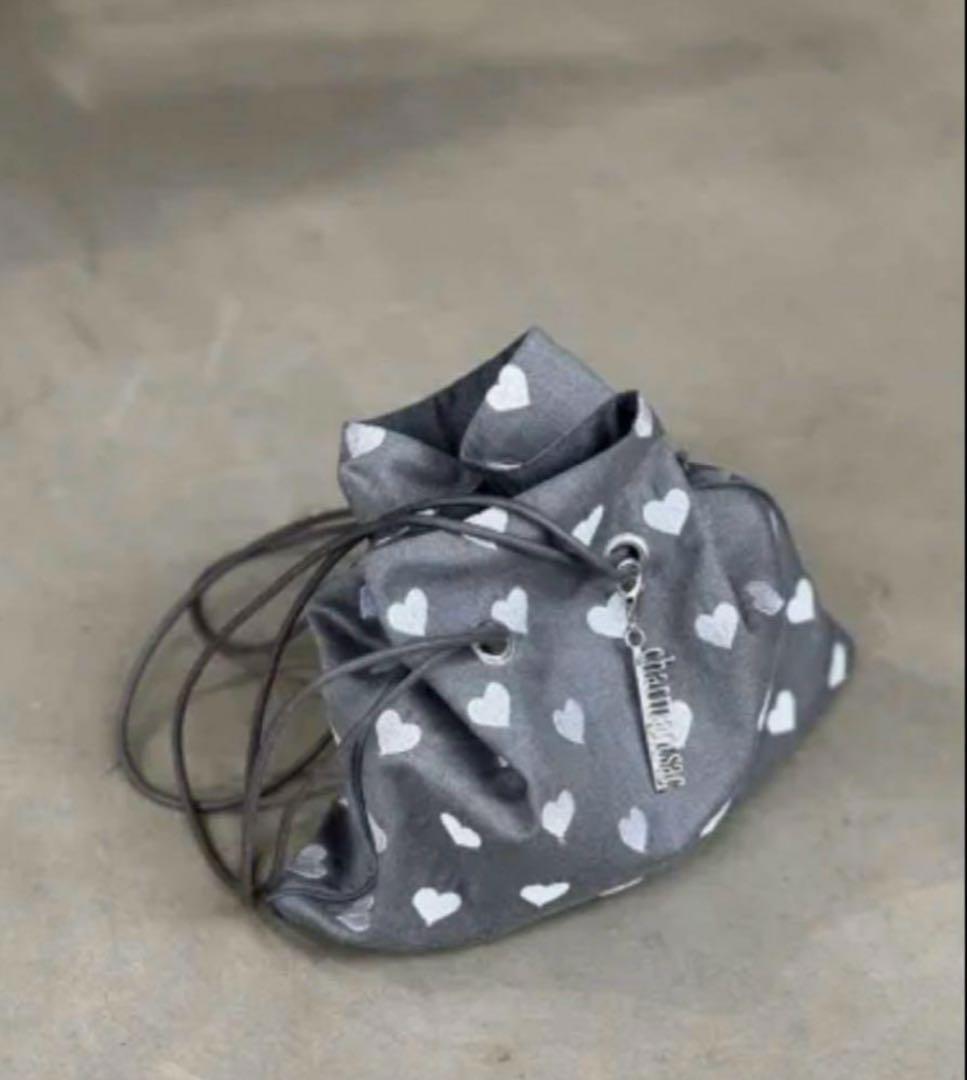Charmantsac ハート エンブロイダリー巾着バッグ 限定完売品 - メルカリ