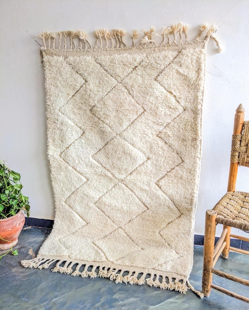 新品/未使用】上質なホワイトベニワレンラグ-No10 102×154 - メルカリ