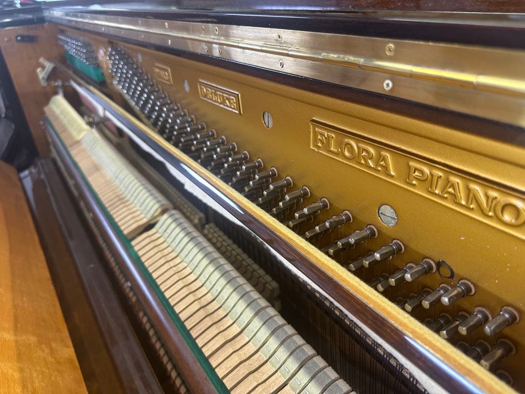 美品】FLORA W113 DELUXE アップライトピアノ - メルカリ