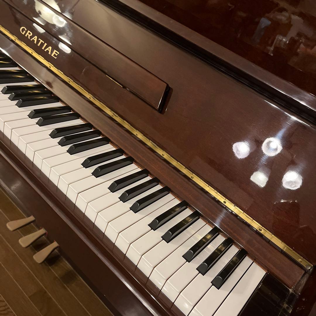アップライトピアノ GRATIAE ダークブラウン - メルカリ