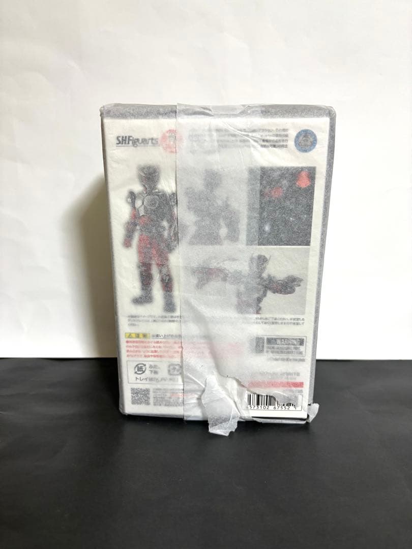 新品 S.H.Figuarts 真骨彫製法 仮面ライダー龍騎