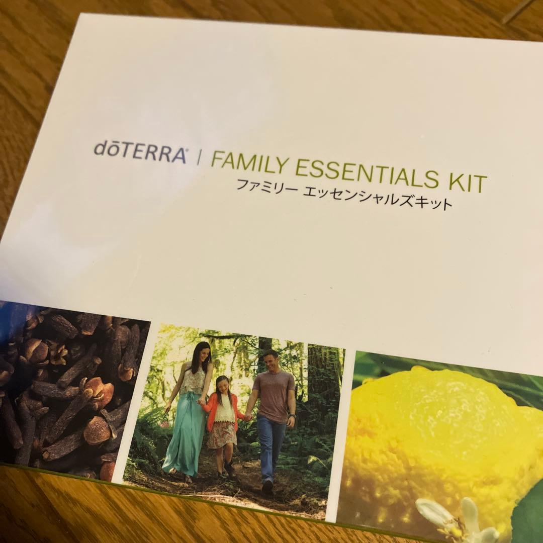 【新品未使用未開封】doTERRA ファミリー エッセンシャルズキット ファミリーエッセンシャルズキット | doTERRA Essential Oils