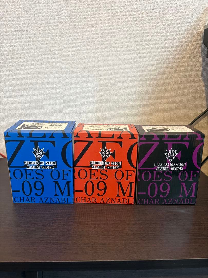 ガンダム　シャア専用ザク　グフ　ドム　目覚まし時計3点セット 2026年最新】シャア 目覚まし時計の人気アイテム - メルカリ