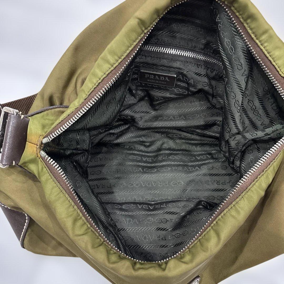 PRADA オリーブグリーン トートバッグ - メルカリ