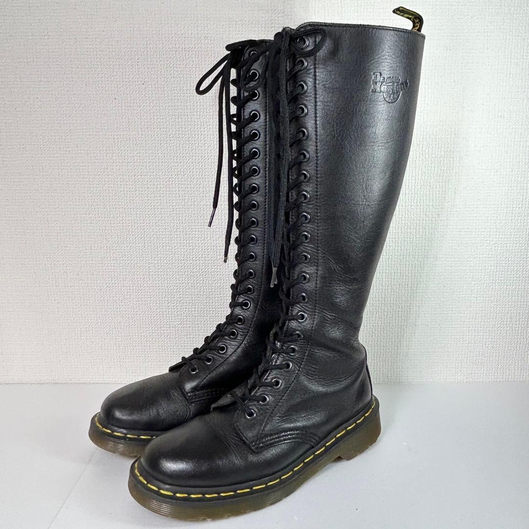 【美品】Dr.Martens 20ホールブーツ UK4 ロングブーツ シボ革 美品】Dr.Martens 20ホールブーツ UK4 ロングブーツ シボ革 - メルカリ