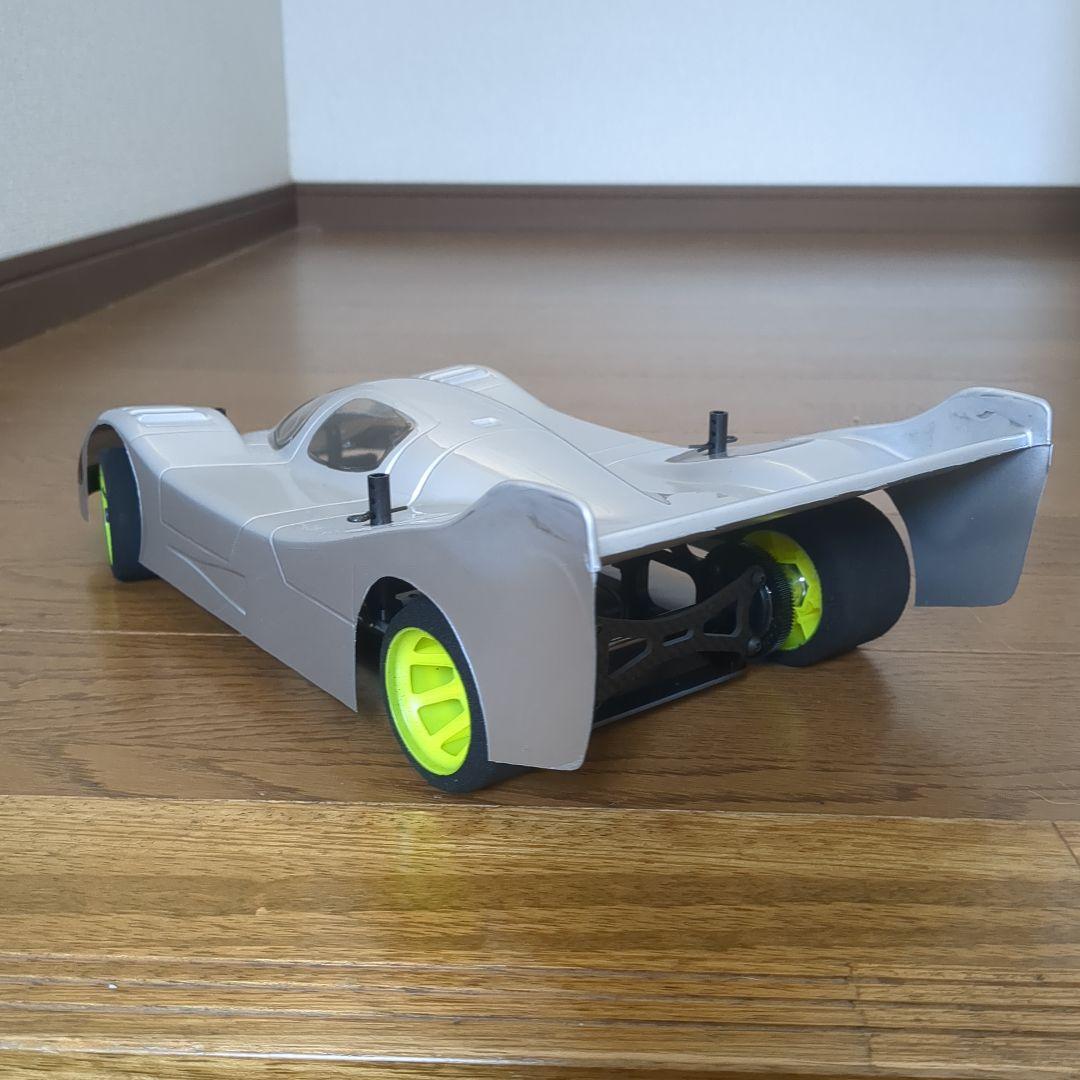 カワダ M300SR ボディ、タイヤ、オプションパーツ付き