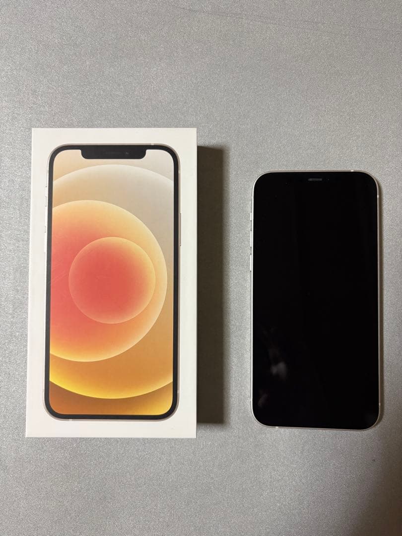 iPhone 12 本体 SIMフリー ホワイト