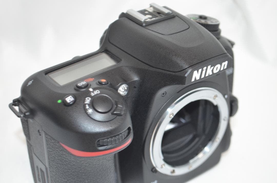 滅多にないシャッター数4400回以下 Nikon D7500☆Wi-Fi搭載 - メルカリ